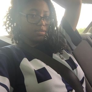 Meet your Posher, Jelesa